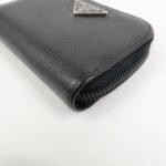 PRADA Triangle Logo Saffiano Leather Round Zippy Coin Case Black - 图片 7