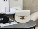 Size: 19x15x6cm