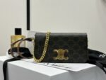 Size: 20.5x14x4cm