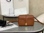 Size: 18x12.5x6cm