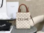 Size: 17x21x4cm