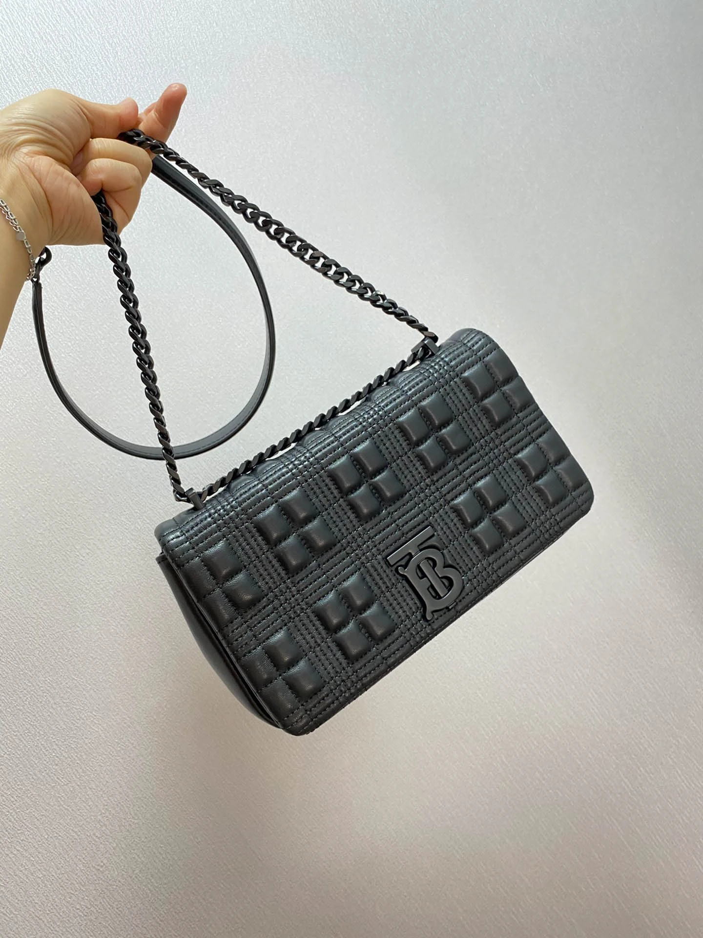 Backpack Size:22.5 x 4 x 13.5cm Code:650678