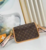 Louis Vuitton Retro Underarm Crossbody Bag - 图片 3