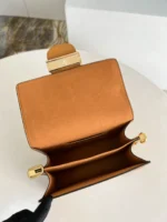 Louis Vuitton Size 20 x 15 x 9 cm - 图片 4