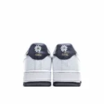 Nike Air Force 1 07 Low Top Sneakers - 图片 5