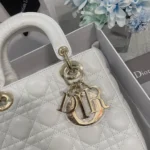 Embroidered monogrammed shoulder strap - 图片 6
