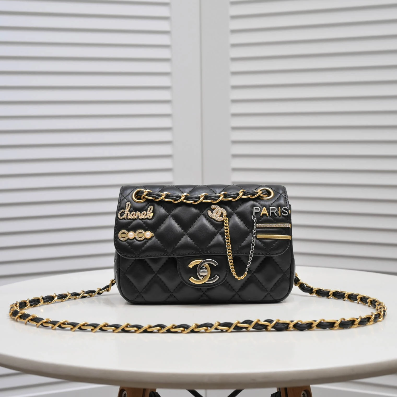 Chane Badge Bag Size: 20cm
