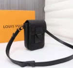 Louis Vuitton Model: 69405 Size: 15x17x8 cm - 图片 8
