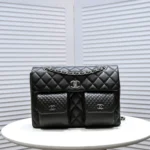 Chane used bag Size: 35*10*24