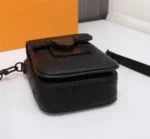 Louis Vuitton Model: 69405 Size: 15x17x8 cm - 图片 9