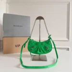 Crossbody bag Size: 20*11*4CM
