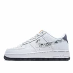 Nike Air Force 1 07 Low Top Sneakers
