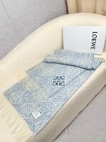 Anagram scarf in wool and cashmere blue - 图片 5