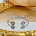 Possession open bangle bracelet - 图片 16