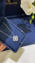 Diamond Loop Full Motif Diamond Pendant - 图片 5
