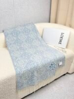 Anagram scarf in wool and cashmere blue - 图片 6