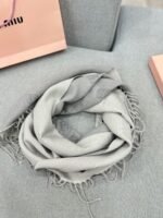Grey double-sided scarf - 图片 3