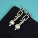 Tiffany Titan by Pharrell Williams Pearl Earrings in Yellow Gold with Diamonds - 图片 10