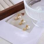 lv Pearl earrings