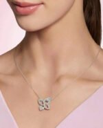 Infinite Lily Cluster Diamond Pendant - 图片 4