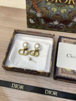 Pearl and leaf tassel earrings - 图片 10
