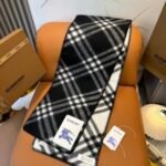Check Wool Scarf black - 图片 12