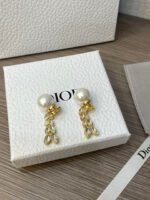Pearl and leaf tassel earrings - 图片 12