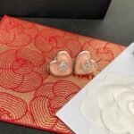 Pink heart-shaped stud earrings - 图片 4
