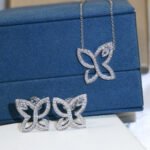 Infinite Lily Cluster Diamond Pendant - 图片 2