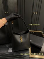 LE 5 À 7 in grained leather - 图片 2