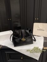 Flamenco clutch in nappa calfskin - 图片 6