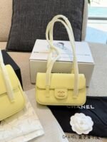 Chanel Preppy Coco Handbag yellow - 图片 3