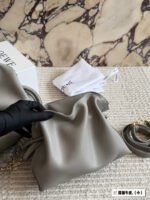 Loewe Cowhide leather - 图片 6
