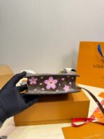 LV Takashi Murakami Horizontal Tote Bag - 图片 6