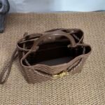 Bottega Veneta  Andiamo Small Intrecciato Leather Top-Handle Bag - 图片 3
